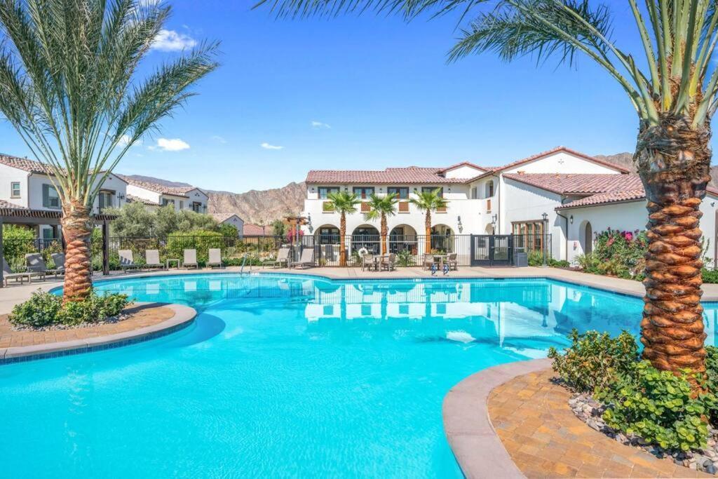 Enjoy A Stay @ Casa De Fore!Play! New Townhome! ラキンタ エクステリア 写真